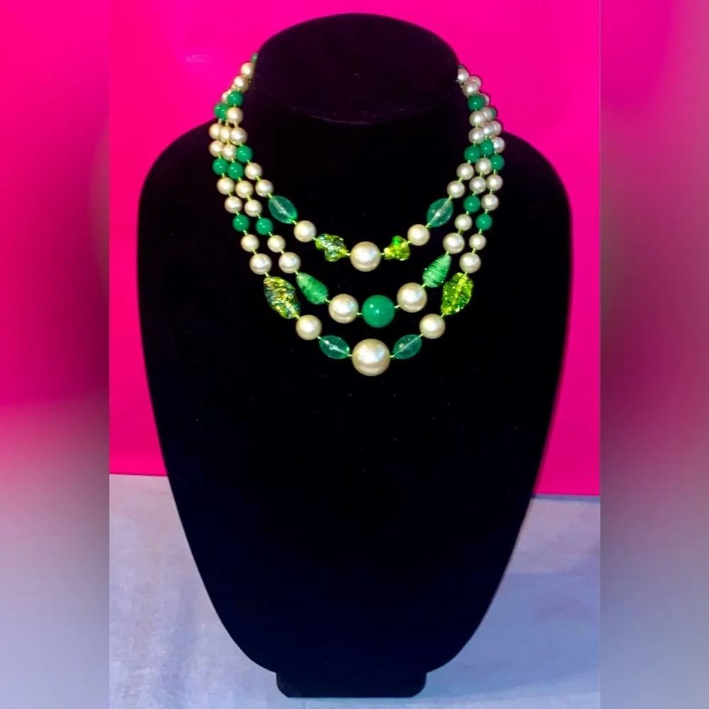 Vintage 3 Stranded Faux Pearl & Glass Bead Japan Necklace in Green & White Color - Picture 1 of 4